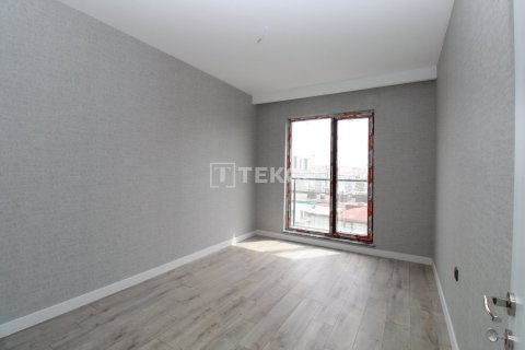 4+1 Apartment in Ankara, Turkey No. 13315 18