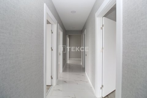 4+1 Apartment in Ankara, Turkey No. 13315 6