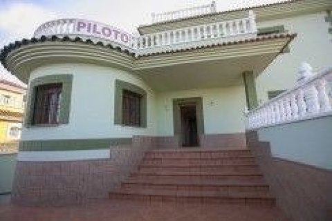 3 bedrooms Villa in Los Altos, Spain No. 25613 1