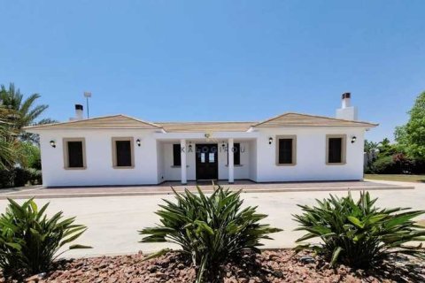 5 bedrooms House in Pervolia, Cyprus No. 39459 2