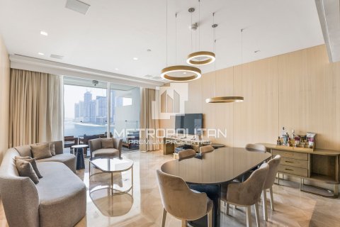 Квартира с 2 спальнями в FIVE Palm Jumeirah, ОАЭ №7692 16