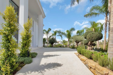 6 dormitorios Villa en Marbella, Spain No. 27400 7