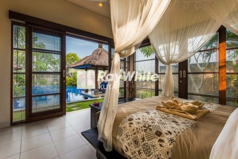 3 bedrooms Villa in Kerambitan, Indonesia No. 23102 11