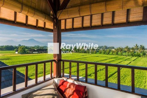 3 bedrooms Villa in Kerambitan, Indonesia No. 23102 9