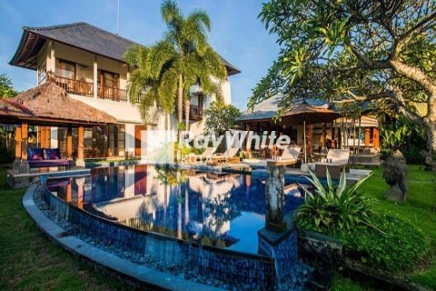 3 bedrooms Villa in Kerambitan, Indonesia No. 23102 1