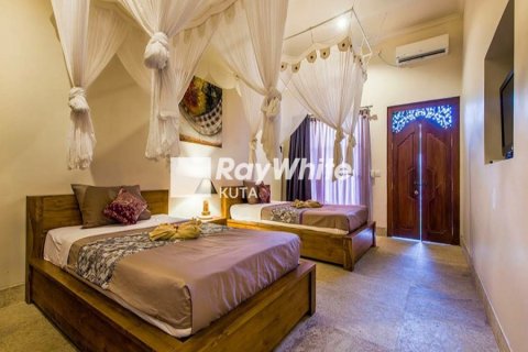 3 bedrooms Villa in Kerambitan, Indonesia No. 23102 4