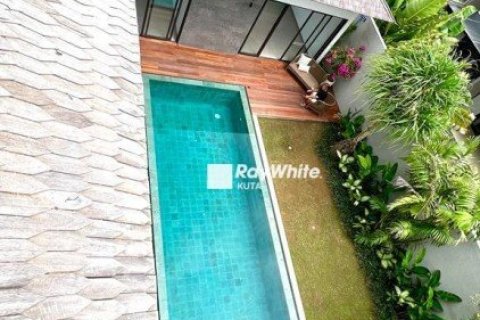 3 bedrooms Villa in Jimbaran, Indonesia No. 23057 14