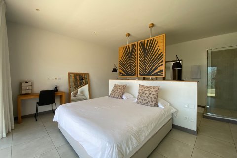 4 dormitorios Apartment en Riviere Noire, Mauritius No. 60850 6