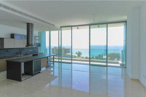 3 dormitorios Apartment en Limassol, Cyprus No. 65878 4