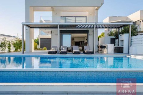 4 dormitorios Villa en Ayia Napa, Cyprus No. 75373 1