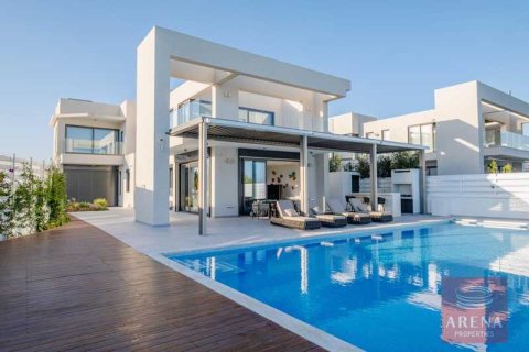 4 dormitorios Villa en Ayia Napa, Cyprus No. 75373 2