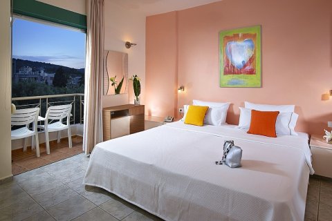 1150m² Hotel en Hersonissos, Greece No. 55775 5