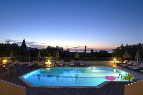 1150m² Hotel en Hersonissos, Greece No. 55775 13