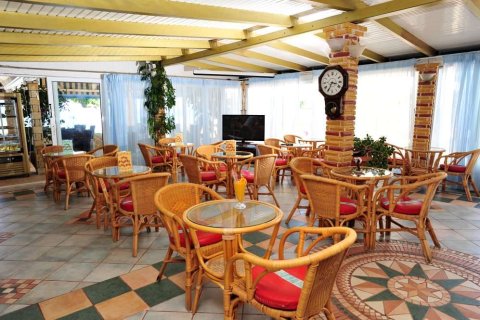 56 dormitorios Hotel en Zakynthos, Greece No. 24792 8