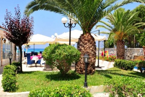 56 dormitorios Hotel en Zakynthos, Greece No. 24792 24