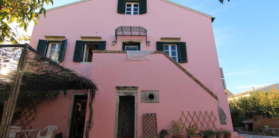 4 dormitorios House en Corfu, Greece No. 58465