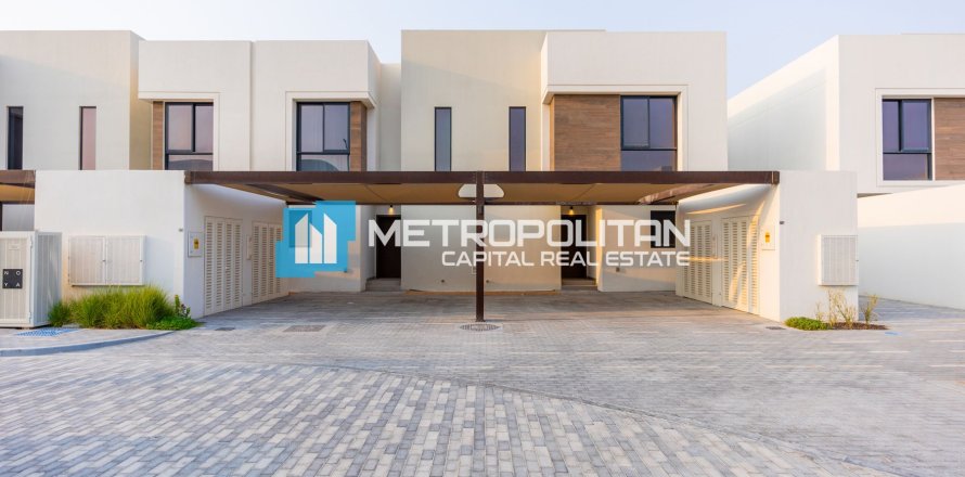 4 bedrooms Villa on the Yas Island, UAE No. 61073