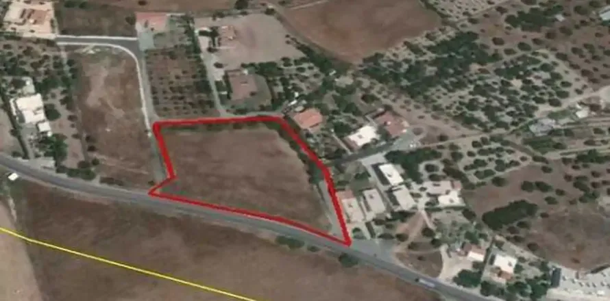 7024m² Land in Kolossi, Cyprus No. 35677