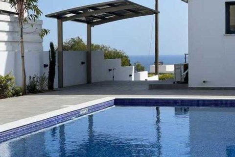 4 bedrooms Villa in Agios Tychonas, Cyprus No. 29156 2