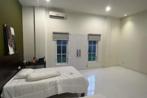 6 bedrooms House in Denpasar, Indonesia No. 23402 7