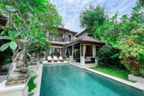 3 bedrooms Villa in Ungasan, Indonesia No. 23433 11