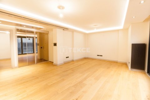 3+1 Apartment in Istanbul, Turkey No. 11857 4