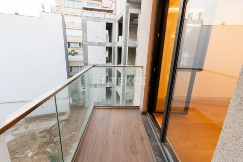 3+1 Apartment in Istanbul, Turkey No. 11857 13