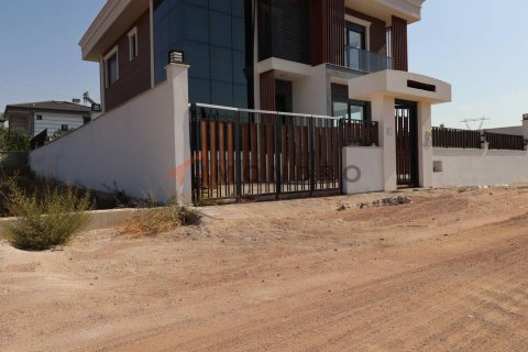 5+1 Villa in Dosemealti, Turkey No. 16877 23