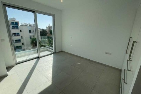 2 dormitorios Apartment en Germasogeia, Cyprus No. 41055 6