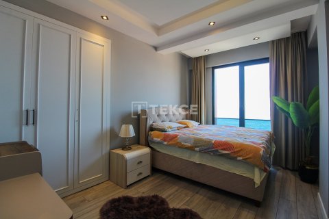 3+2 Apartment en Cinarcik, Turkey No. 25086 14