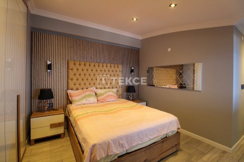 3+2 Apartment en Cinarcik, Turkey No. 25086 10