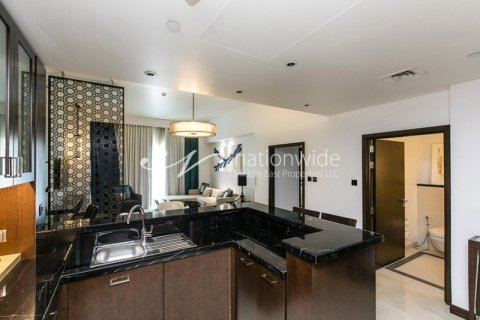 3 bedrooms Apartment in Abu Dhabi, UAE No. 3319 5