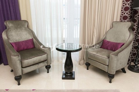 3 bedrooms Apartment in Abu Dhabi, UAE No. 3319 9