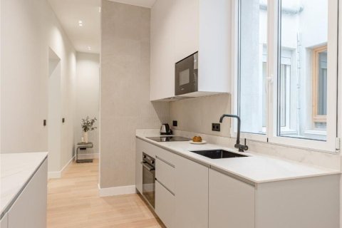 2 dormitorios Apartment en Madrid, Spain No. 27523 16