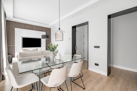 2 dormitorios Apartment en Madrid, Spain No. 27524 5