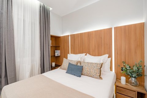 2 dormitorios Apartment en Madrid, Spain No. 27524 6