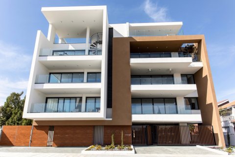 3 dormitorios Apartment en Germasogeia, Cyprus No. 53289 1