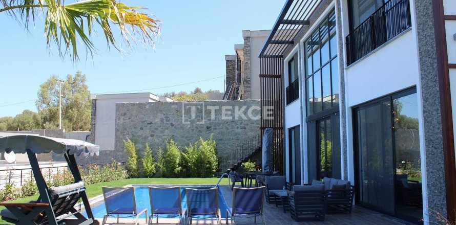 4+1 Villa in Bodrum, Turkey No. 16656