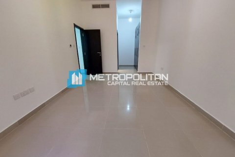 3 bedrooms Apartment in Al Reef, UAE No. 4646 4