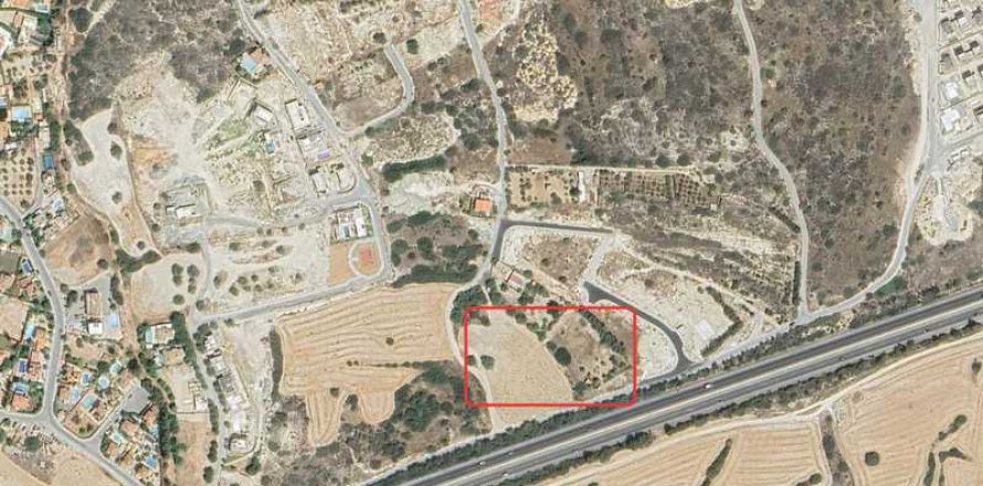 4900m² Land en Agios Tychonas, Cyprus No. 76088