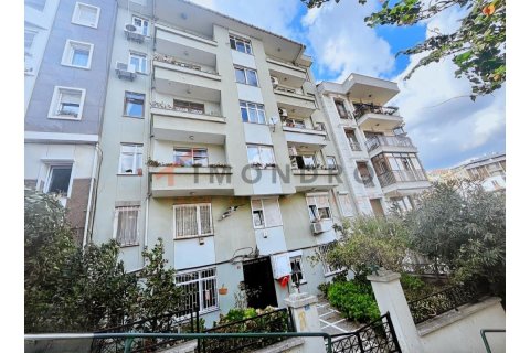 2+1 Apartment en Besiktas, Turkey No. 17172 2