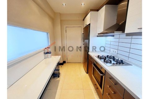 2+1 Apartment en Besiktas, Turkey No. 17172 6