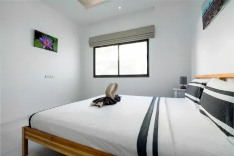 4 bedrooms Villa on the Chaweng Beach, Thailand No. 2826 10