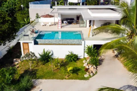 4 bedrooms Villa on the Chaweng Beach, Thailand No. 2826 1