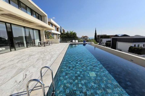 5 dormitorios Villa en Agios Tychonas, Cyprus No. 72401 2