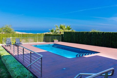 4 bedrooms Villa in Torrevieja, Spain No. 26123 5