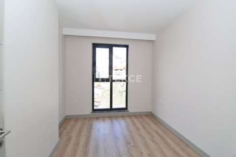 3+1 Apartment in Istanbul, Turkey No. 13392 11