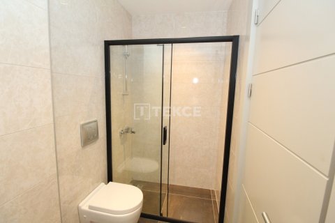 3+1 Apartment en Istanbul, Turkey No. 13392 15