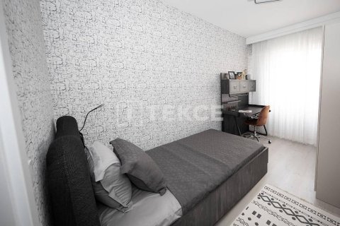 3+1 Apartment in Istanbul, Turkey No. 21985 10