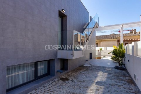 4 dormitorios Villa en Torrevieja, Spain No. 25797 6